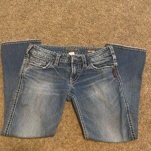 Women’s silver jeans capris